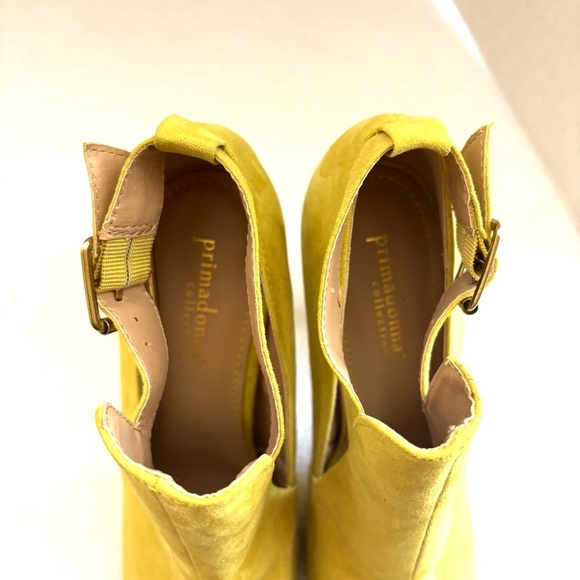 Primadonna Yellow Cutout W/ Gold Accent Stiletto Heel Open Toe Booties (7.5) - Picture 11 of 13